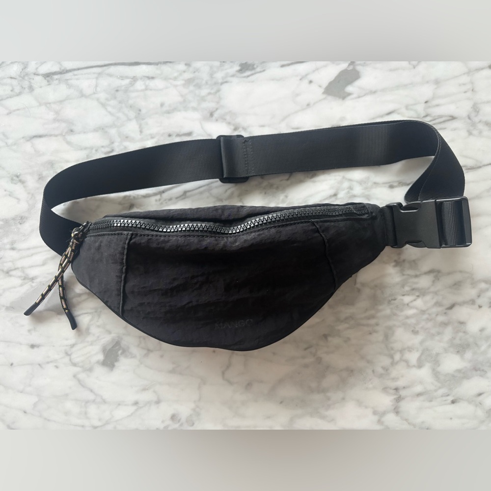 Mango Black Minimal Everyday Belt bag